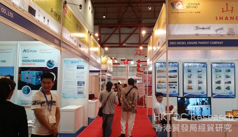 照片: 中國機械電子(印尼)品牌展覽會提供機會，讓內地公司展示專業產品，瞭解印尼買家需求。