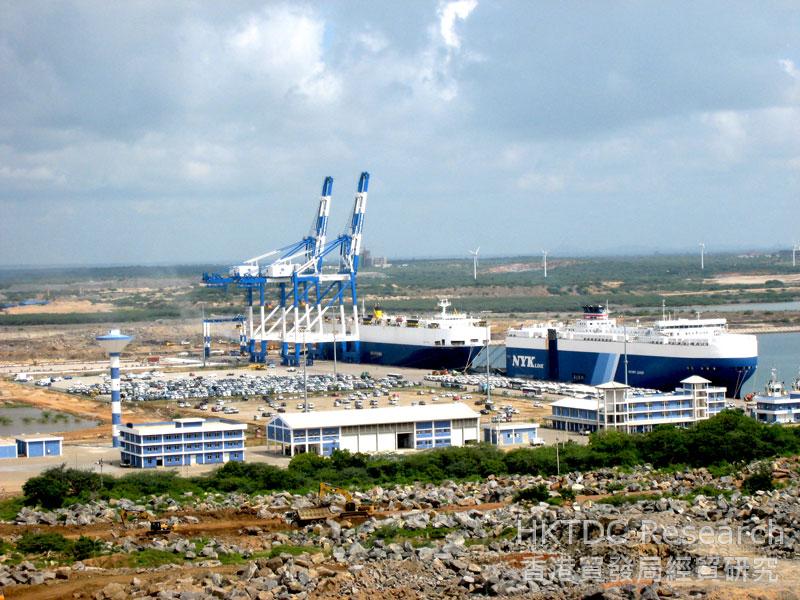 Photo: Automobile transshipment is currently the main business of Hambantota port.