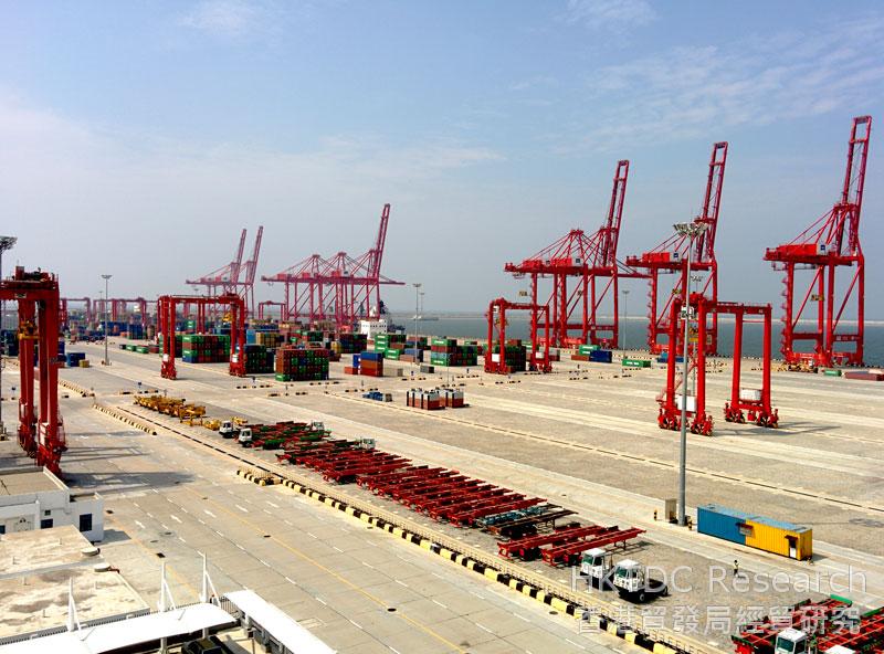 圖: 南貨櫃碼頭是科倫坡港口擴建計劃一環，現已開始營運。
