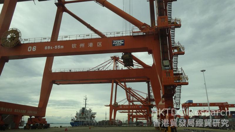 相片：位於中國廣西的一個貨櫃碼頭。