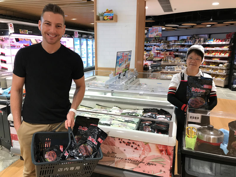 相片:SuKarne現時與香港一家連鎖超市合作推行試點項目,成績理想。 相片:SuKarne現時與香港一家連鎖超市合作推行試點項目,成績理想。
