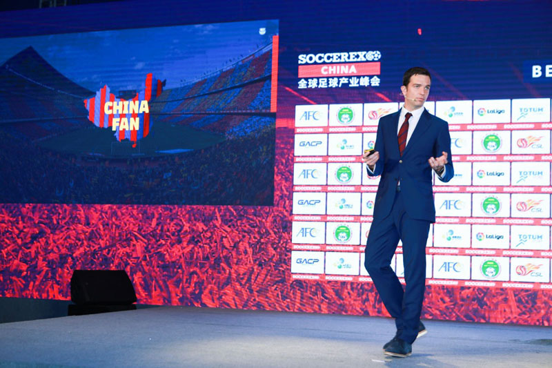 相片: 2019年5月在海口举行的全球足球产业峰会,Camps是主讲嘉宾,题目为The Barça Way(巴塞之道)。 相片: 2019年5月在海口举行的全球足球产业峰会,Camps是主讲嘉宾,题目为The Barça Way(巴塞之道)。
