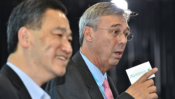 Bernard Scheffens, 王乐得 Bernard Scheffens, 王乐得