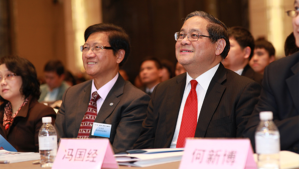叶泽恩, 冯国经, "一带一路•新贸易•新商机" 叶泽恩, 冯国经, "一带一路•新贸易•新商机"