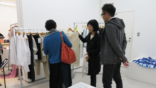 汇演后设立Pop-up Showroom 汇演后设立Pop-up Showroom