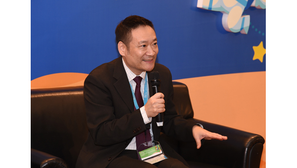龚定宇 龚定宇