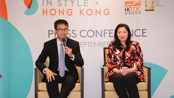 (左)香港贸发局泰国代表周佑生 (左)香港贸发局泰国代表周佑生