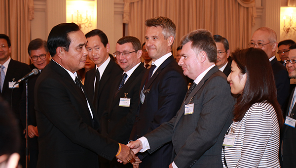巴育(Prayut Chan-O-Cha) 巴育(Prayut Chan-O-Cha)