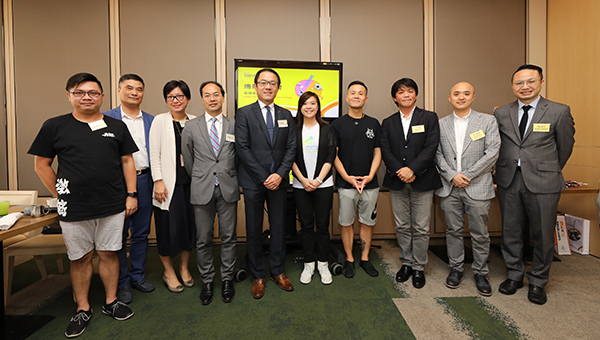 媒体午餐会 媒体午餐会