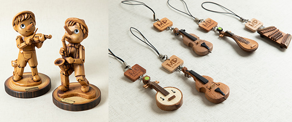 （左图）手工木偶系列（右图）原木乐器吊饰系列