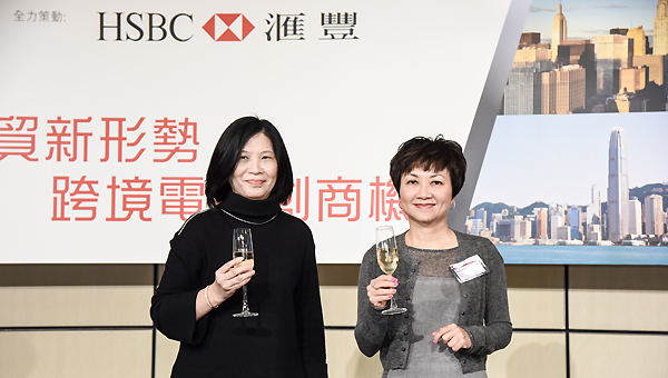 尹淑貞(左)、韋宋若蘊(右) 尹淑貞(左)、韋宋若蘊(右)