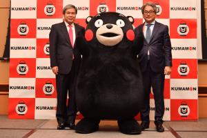 蒲島郁夫(左)及野田孝寬(右) 蒲島郁夫(左)及野田孝寬(右)