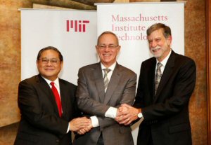 Hong Kong and MIT more tightly joined Hong Kong and MIT more tightly joined