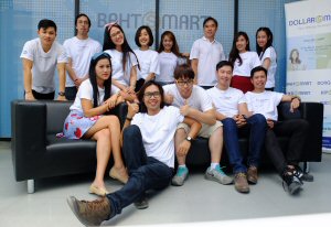 The DollarSmart Global team, rapidly expanding 