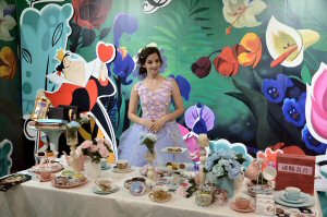 Par-tea time: Bosizhuo's Alice in Wonderland-themed afternoon treats Par-tea time: Bosizhuo's Alice in Wonderland-themed afternoon treats