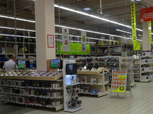 Photo: Home entertainment appliances are hot items in Hungarian households