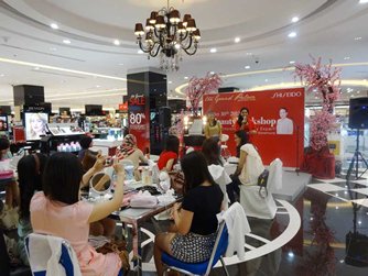Photo: Cosmetics brands organise marketing events targeting female consumers 
