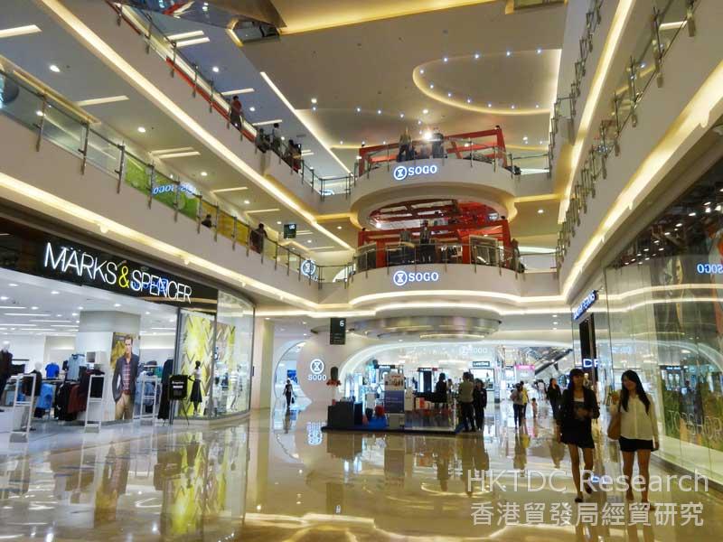 图: 雅加达中央公园购物商场的崇光及马莎百货