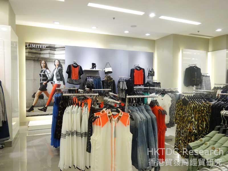 图: 马莎推出较前卫的服装系列