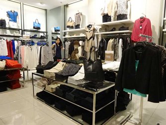 图: The Executive是印尼的本土专业商务服装品牌(2)