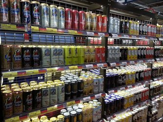 Photo: A boutique supermarket in Dennis Department Store, Zhengdong New District, Zhengzhou Photo: A boutique supermarket in Dennis Department Store, Zhengdong New District, Zhengzhou