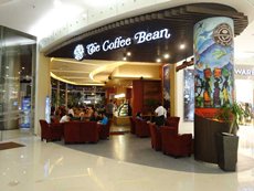 图: 连锁咖啡店在印尼深受欢迎。