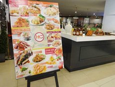 图: 餐厅以港式美食作招徕。