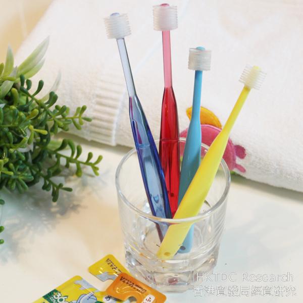 Photo: Pet toothbrushes