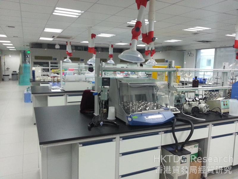 Photo: Demand for testing services is on the rise in China (2)