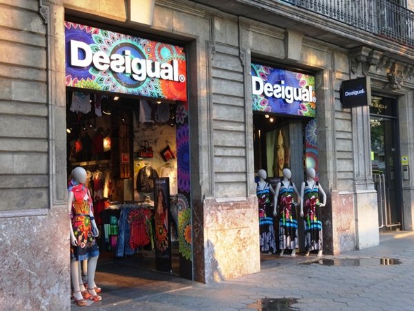 相片:Desigual在2013年底共有405家零售店
