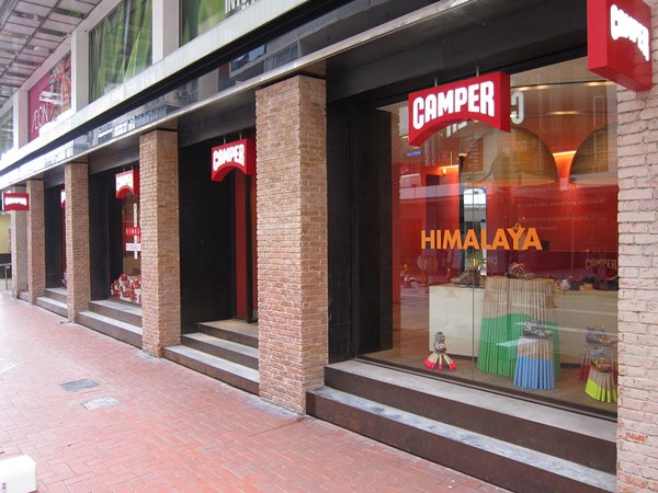 相片:香港铜锣湾一家Camper商店 相片:香港铜锣湾一家Camper商店