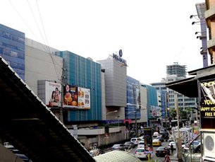 圖: 馬尼拉大都會的SM Megamall商場