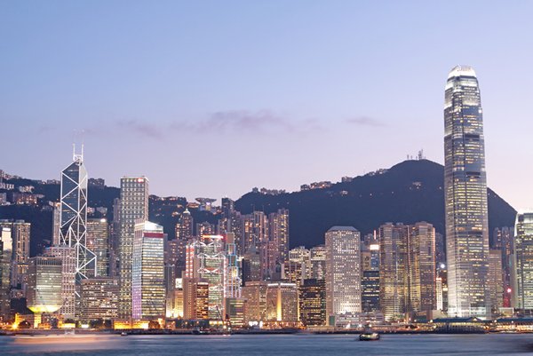 相片：香港會計業者可為投資者作出策略性投資建議