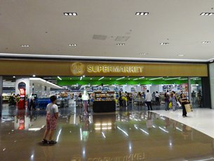 圖: SM Prime是菲律賓主要的商場營運商,亦有在旗下商場經營自家超級市場。 圖: SM Prime是菲律賓主要的商場營運商,亦有在旗下商場經營自家超級市場。