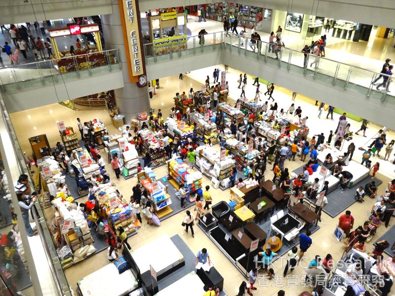 Photo: Growing income has spurred strong demand for consumer goods.