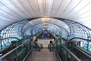 圖: 曼谷素旺納普國際機場 (2) 圖: 曼谷素旺納普國際機場 (2)