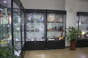 相片:优优祝福公司礼品陈列柜 相片:优优祝福公司礼品陈列柜
