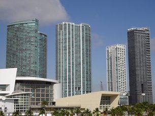 相片:拉美資金不斷湧入邁阿密,推高市場對豪華公寓、高檔市區住宅和商業空間的需求。 相片:拉美資金不斷湧入邁阿密,推高市場對豪華公寓、高檔市區住宅和商業空間的需求。