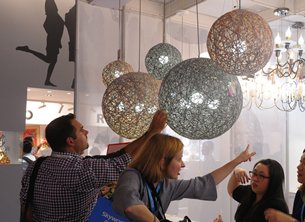 Photo: The popularity of LED is facilitated by falling prices. Photo: The popularity of LED is facilitated by falling prices.