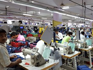 圖: 男工遠比女工多 圖: 男工遠比女工多