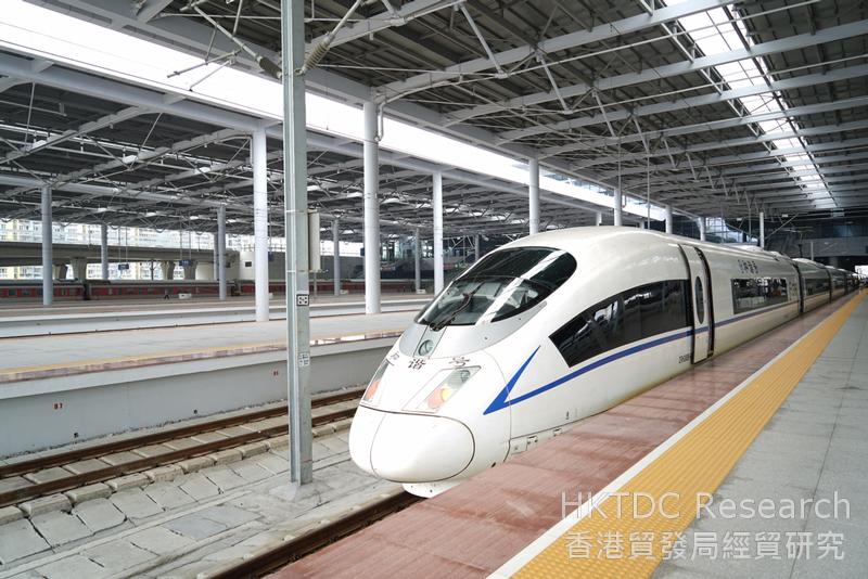 Photo: China is accelerating its construction of modern transport networks.