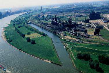Photo: An aerial view of Logport I in Duisburg in 1999
