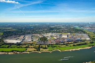 Photo: An aerial view of Logport I in Duisburg in 2015