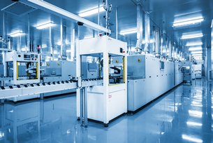 Photo: Industrie 4.0 strives to bring about the age of the“Smart Factory”. Photo: Industrie 4.0 strives to bring about the age of the“Smart Factory”.
