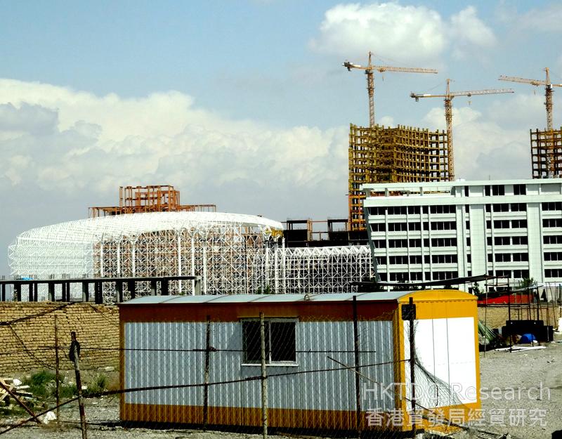 Photo: High-rise buildings under construction