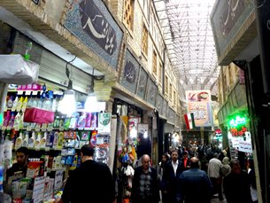圖: 德黑蘭的傳統市集。