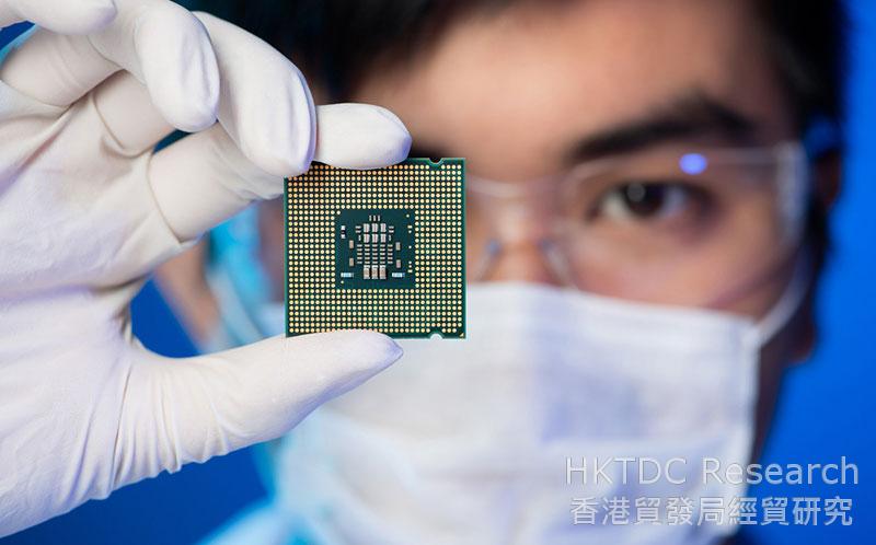 Photo: One out of every two notebook computers in the world has its CPU packaged & tested in Chengdu