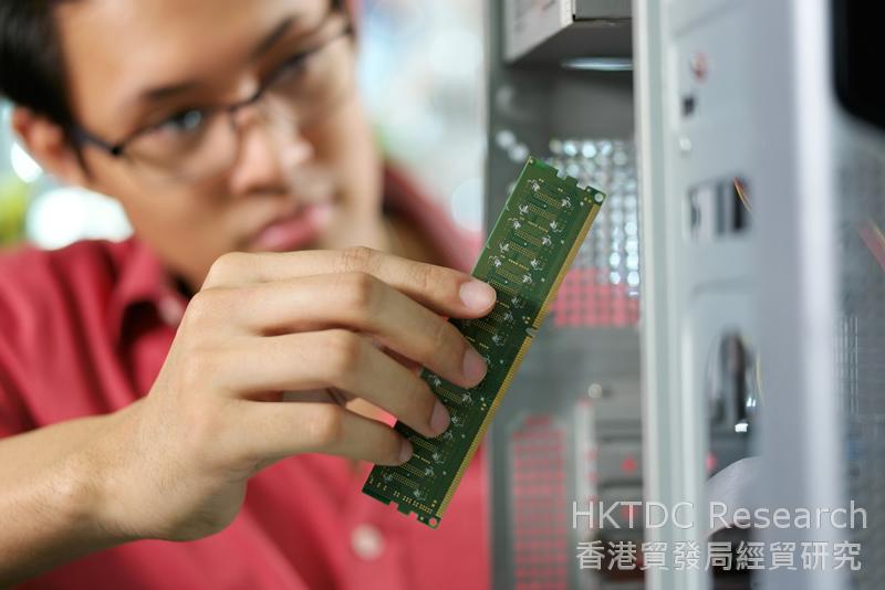 Photo: Sichuan-Chongqing region has a sizable pool of tech talent. (2)
