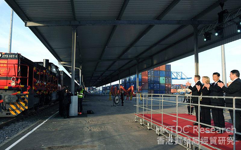 Photo: President Xi Jinping at Yuxinou express train terminal at Duisburg in Germany in 2014.