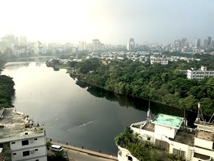 图: 从达卡高尔杉区(Gulshan)俯瞰全市。 图: 从达卡高尔杉区(Gulshan)俯瞰全市。